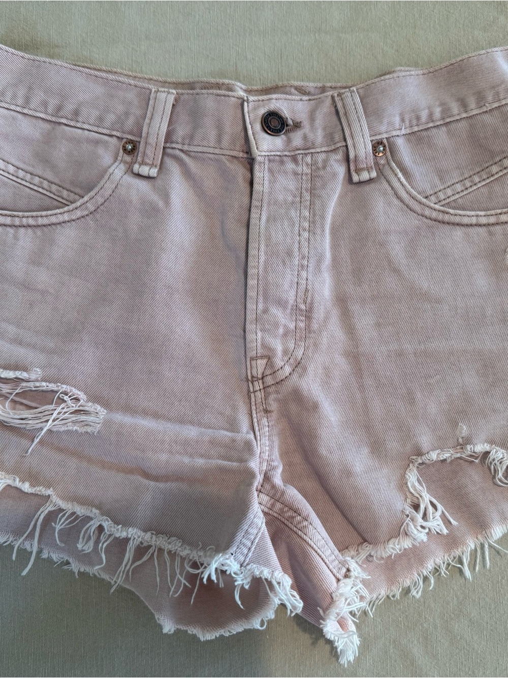 Free People Washed Mauve/Light pinkDistressed Denim Shorts size 25